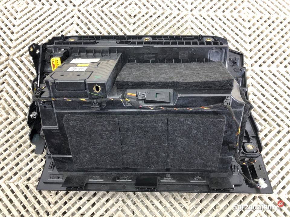 SCHOWEK PASAŻERA AUDI A6 C8 Kombi 4K1857035B