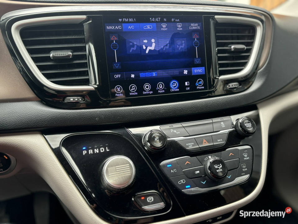 Chrysler Pacifica FV 23 Zadbany Poznań