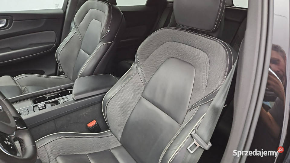 Volvo XC 60 B4 D AWD Plus Dark aut Z Polskiego