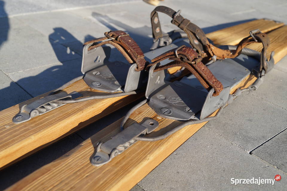 Stare narty jesionowe 185 z kijkami Pruchnik