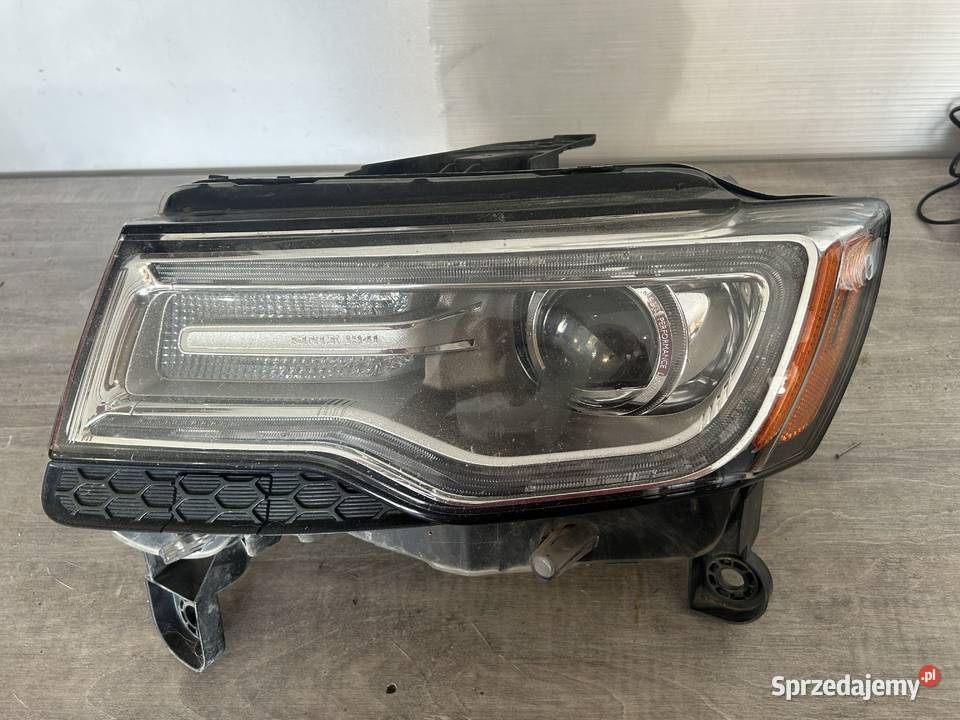 Przedni reflektor lewy BiXenon skrętny USA Jeep Bieździadka
