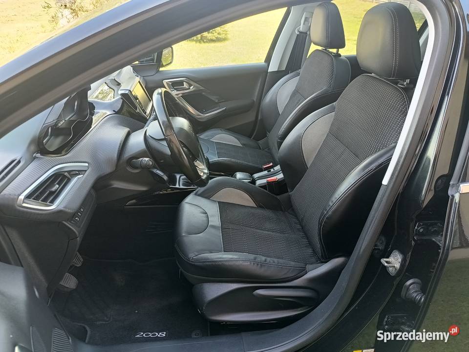 Peugeot 2008 12 eTHP Navi Solar dach światła LED sprzedam