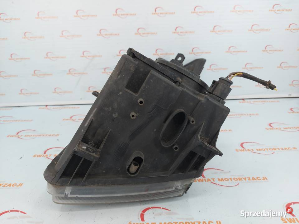 VW CRAFTER I LIFT 13r lampa prawa przód Kielce