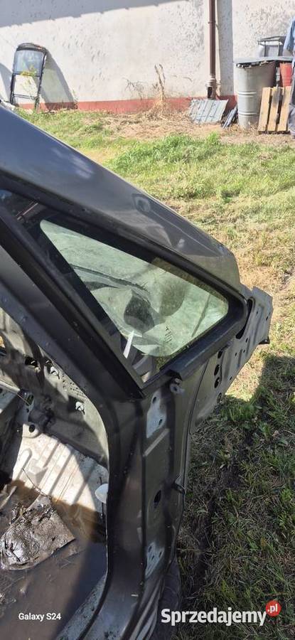 MITSUBISHI COLT 3D 2009PRÓG LEWY SŁUPEK PRAWY dolnośląskie
