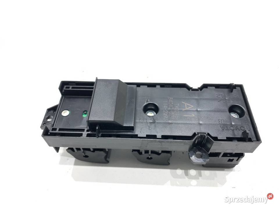 PRZEŁĄCZNIK SZYB TOYOTA COROLLA E21 8404002160 osobowe sprzedam