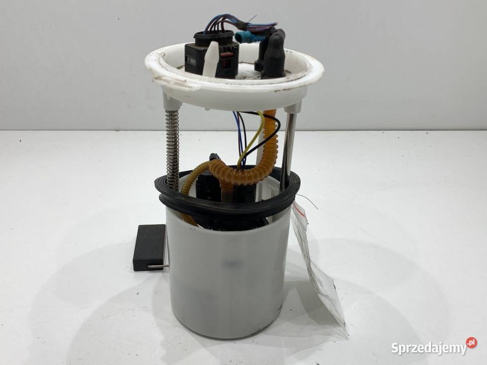 POMPA PALIWA VW GOLF V 16 102 0310 BAKU