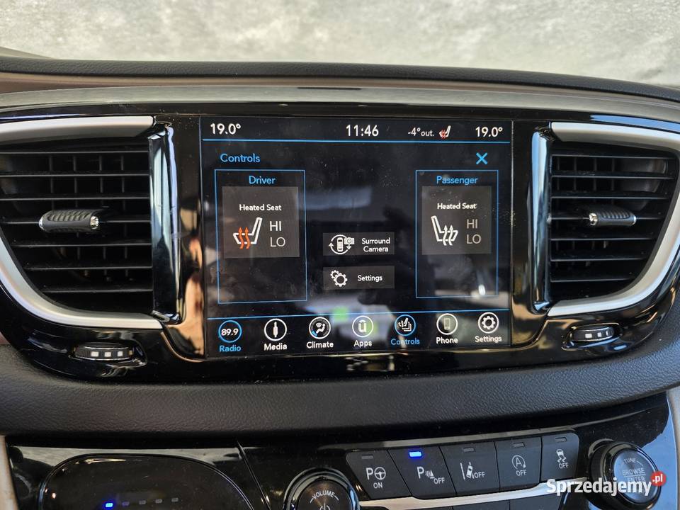 Chrysler pacifica 2018r touring L wersja 8osób Pacifica Lublin