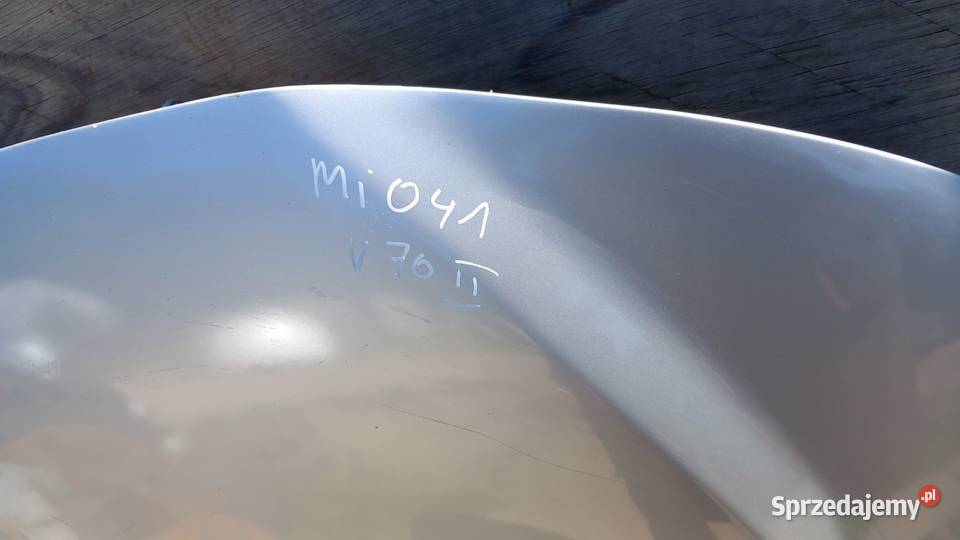 VOLVO V70 II LIFT MASKA 42616 osobowe Zbierkowo