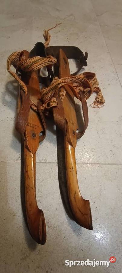 Stare drewniane łyżwy muzealne Antyki