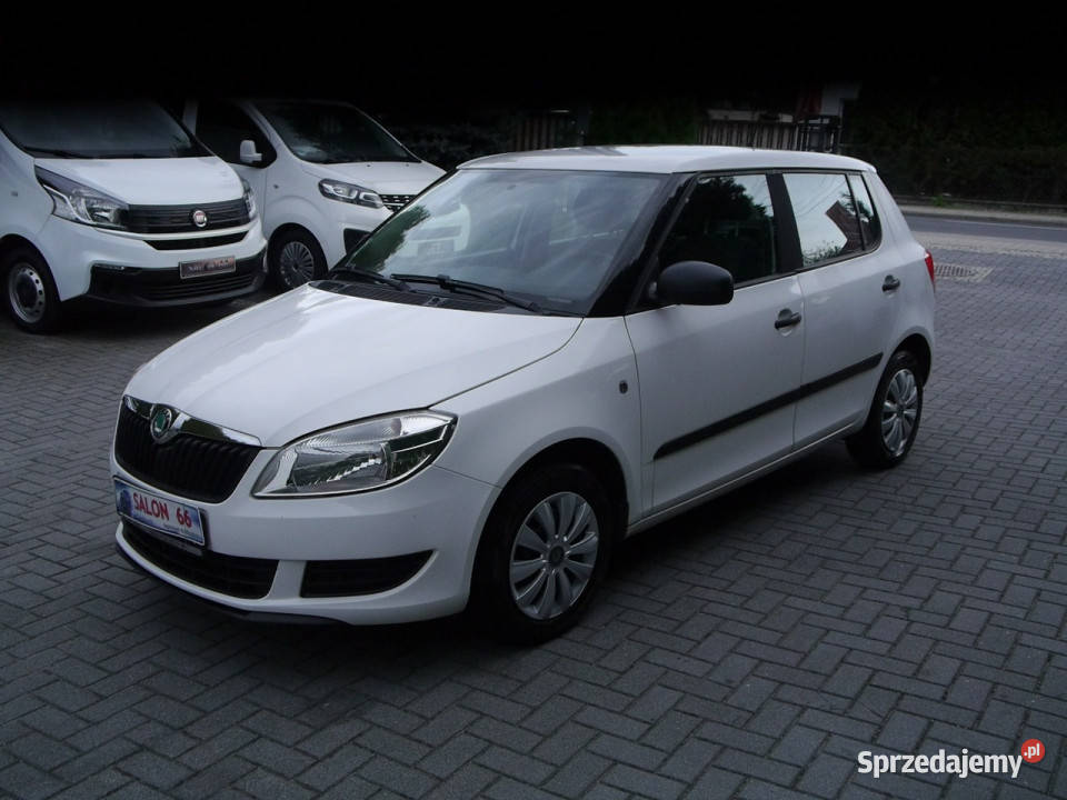 koda Fabia 12mpi Stan b nowy rozrząd Gwarancja autoalarm