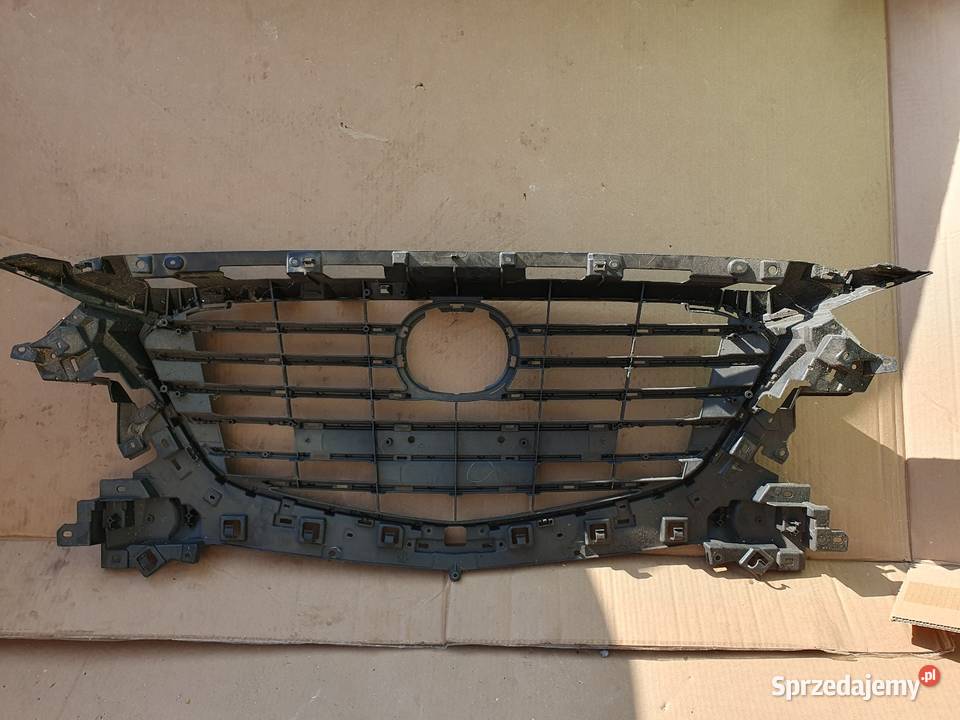 Grill mazda 3 2017