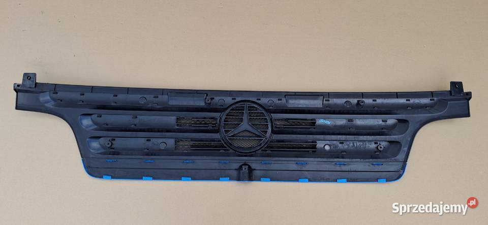 MERCEDES ATEGO GRILL ATRAPA CHŁODNICY EMBLEMAT Bieleń