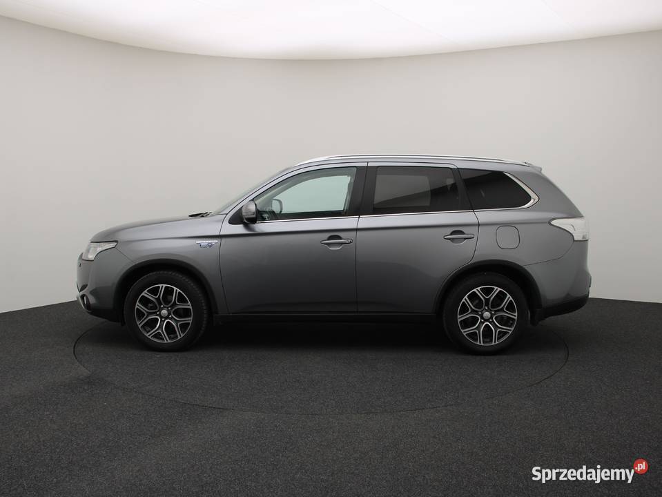 Mitsubishi Outlander III 20 Executive Edition szary Lublin
