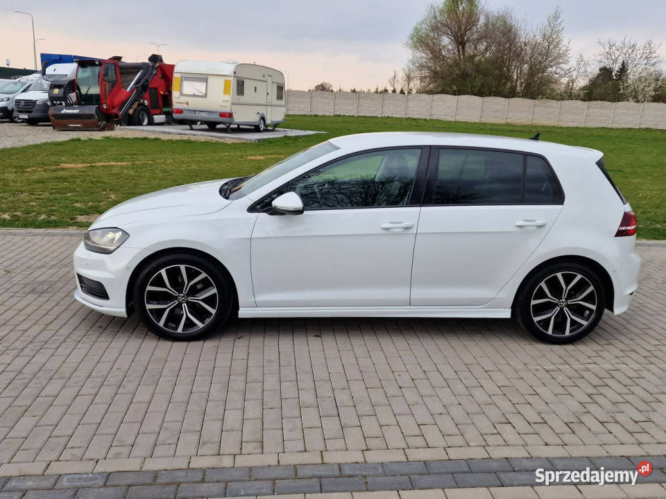 Volkswagen Golf 20tdi R Line Bixenon Skóra Navi kurtyny powietrzne Strobice