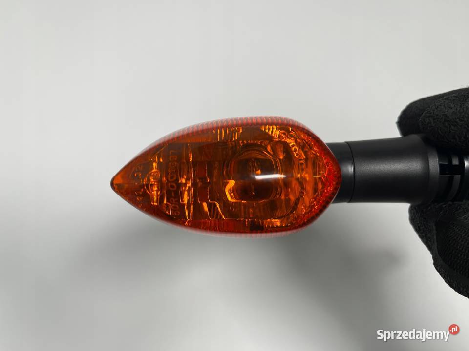 YAMAHA R1 R6 MT01 FZ1 FZ6 Kierunkowskaz prawy