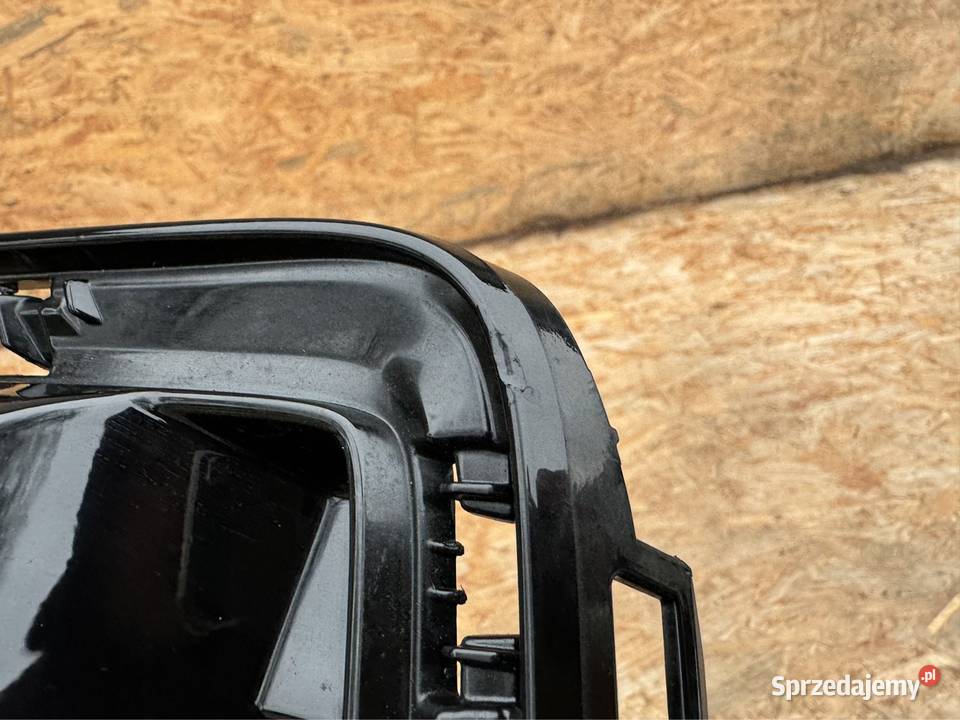 Kratka zderzaka przód lewa lh Audi q7 sq7 4M0 Rok produkcji 2024 Sieraków