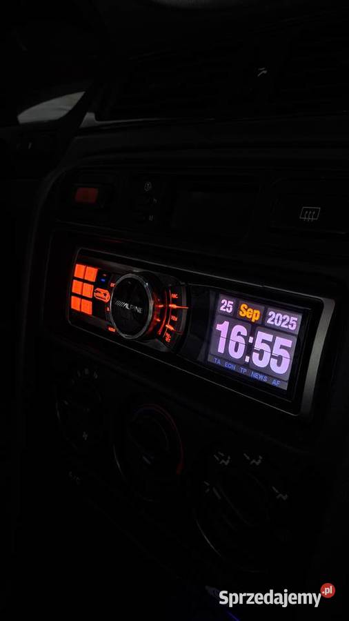 Alpine IDAX001 USBKlasykWłasne tło Kępno