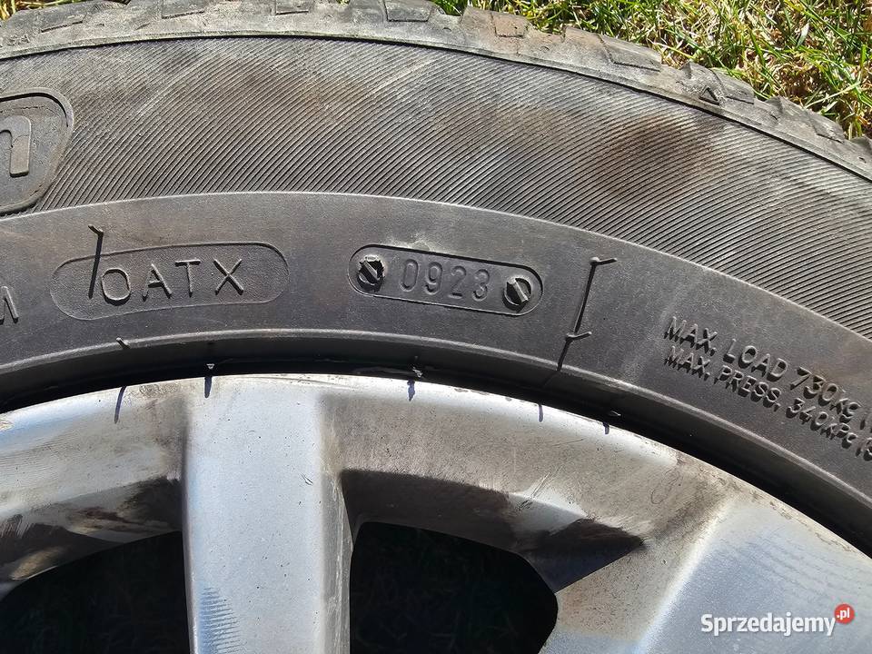 Felgi VW Passat B7 opony letnie Kormoran 215 55 Motoryzacja sprzedam