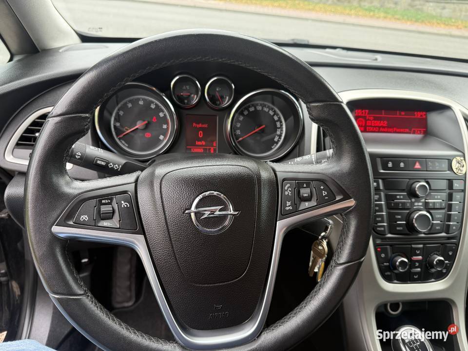 OPEL ASTRA IV manualna Świątniki Górne