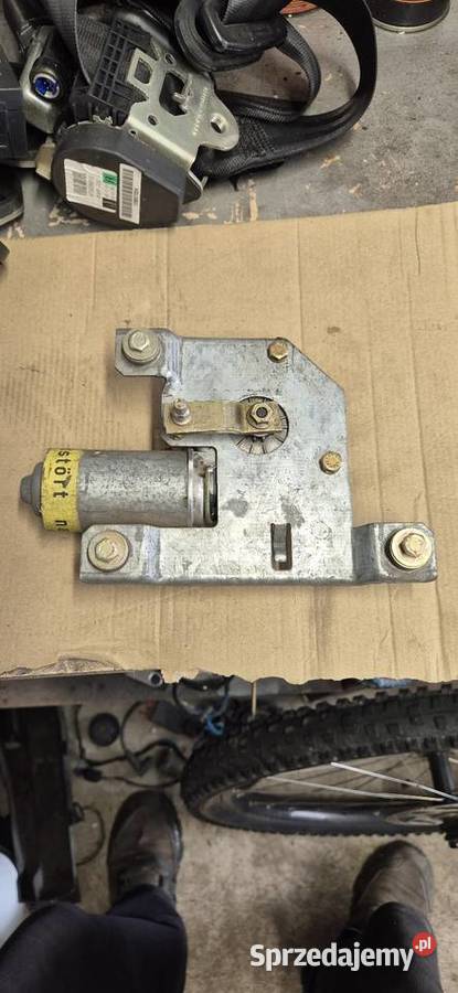 Golf i 1 silniczek wycieraczki tyl Leszno sprzedam