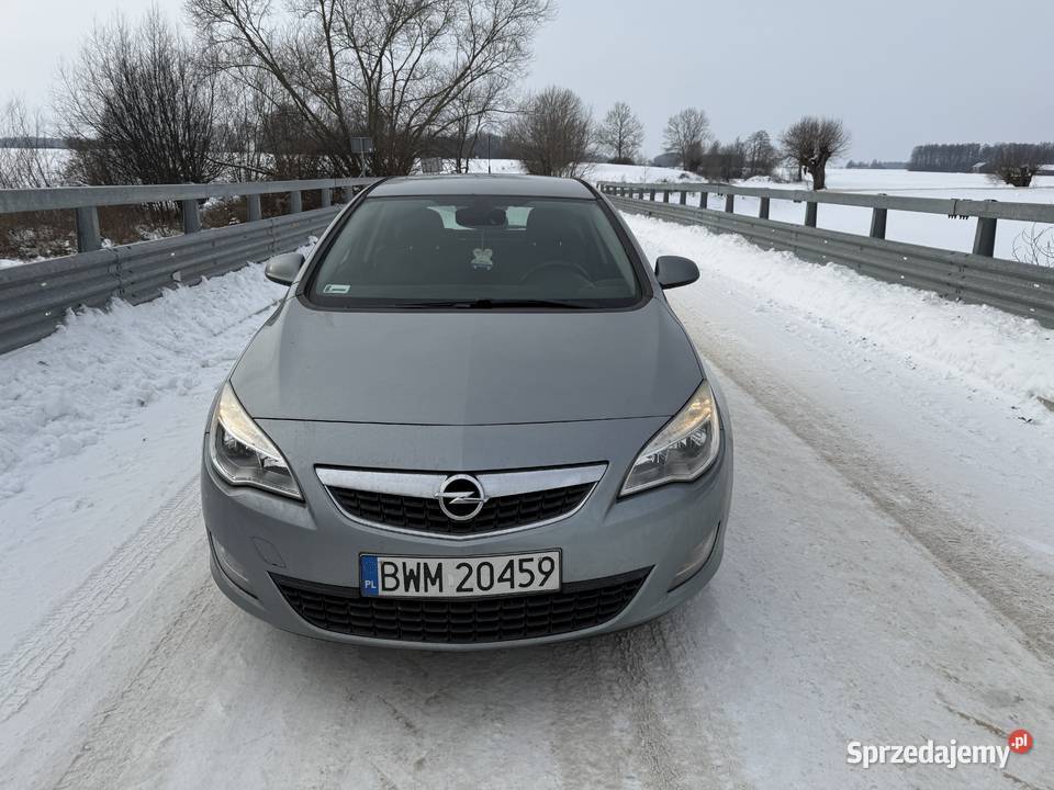 Opel Astra J Czyżew