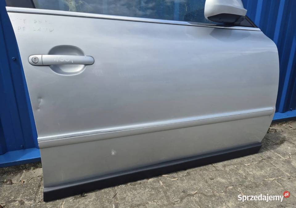 DRZWI PRZÓD PRAWY PRAWE VW PASSAT B5 FL LA7W Działoszyce sprzedam