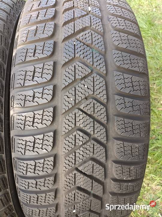 Opony zimowe Pirelli 22545 R18 bieżnik 8 mm zima