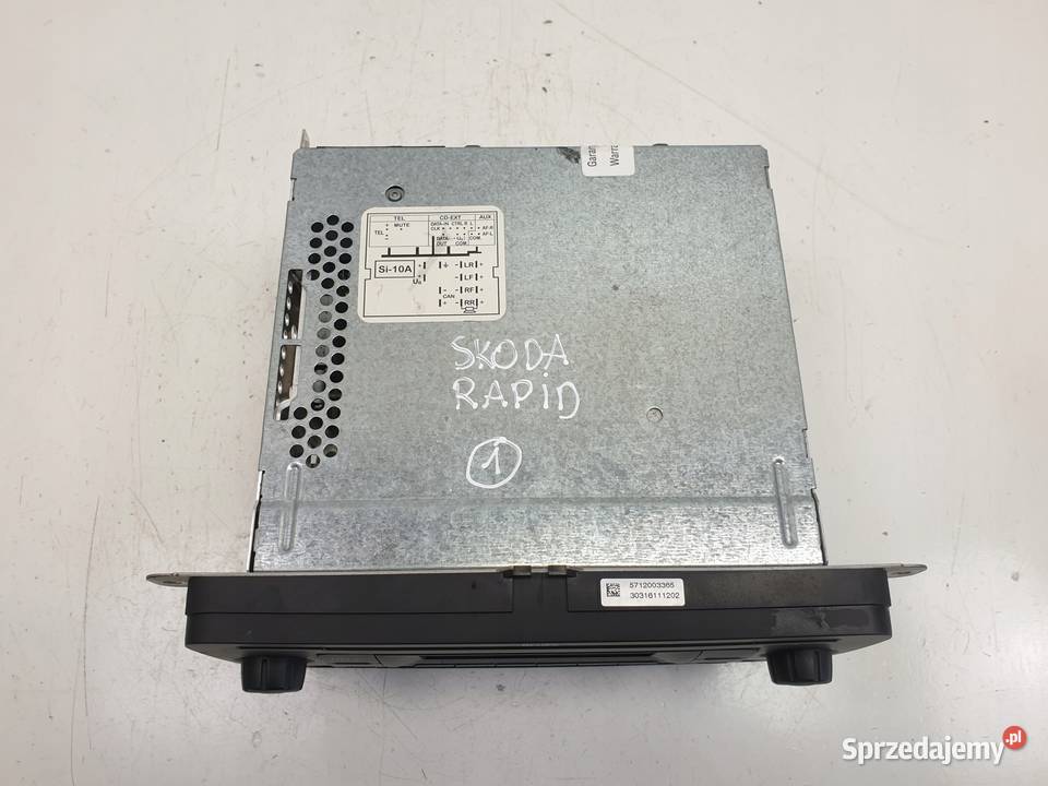 Skoda Rapid SCHOWEK RADIO CD 5J0035152B osobowe Sprzęt audio fabryczny Rudka