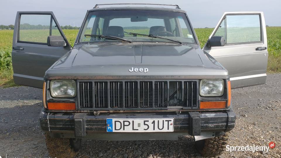 Jeep Cherokee 21D trzydrzwiowy manualna Niegosławice