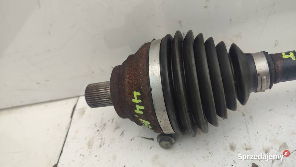 44IRL VW PASSAT B8 3G0 16TDI 3Q0407271AS PÓŁOŚ osobowe Włoszczowa