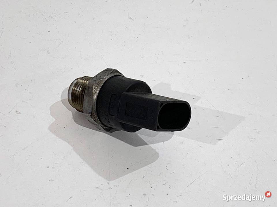 CZUJNIK CIŚNIENIA PALIWA MERCEDES CL203 osobowe