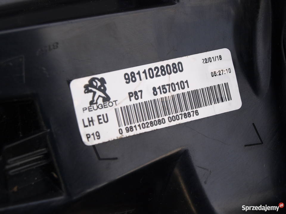 Peugeot 5008 lampa lewa tył 2017 2019r europa Motoryzacja
