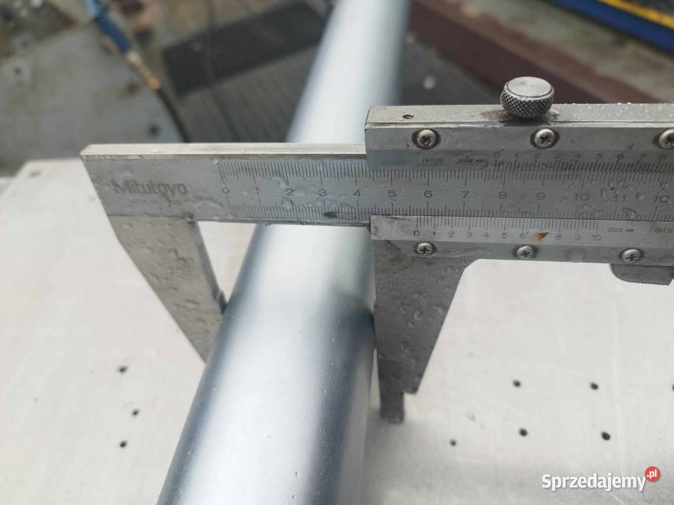 Siłownik hydrauliczny Złożony 73 rozciągnięty