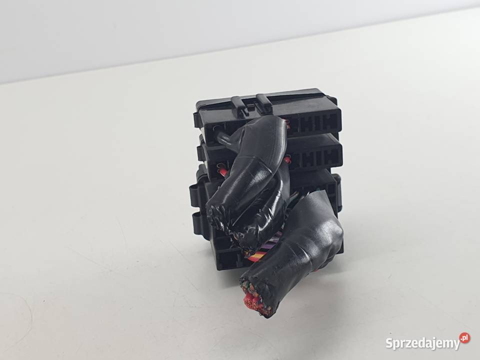 SKRZYNKA BEZPIECZNIKOW BEZPIECZNIK HONDA CB 650F