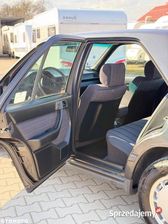 MercedesBenz W124 260E 166KM Grzebowilk