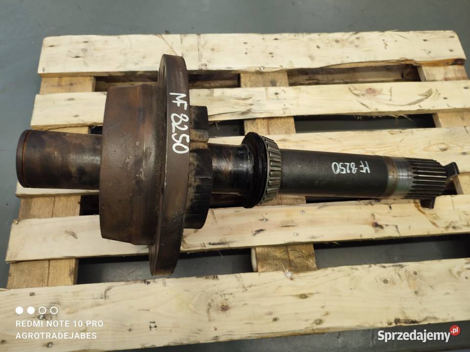 Piasta 3792619H2 półoś tył MASSEY FERGUSON 8250 Pozostałe Wilkowo