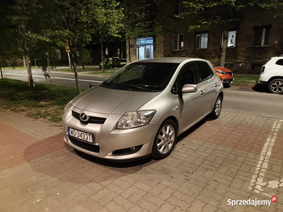 Toyota Auris 14 VVTi 97 LPG automat klima