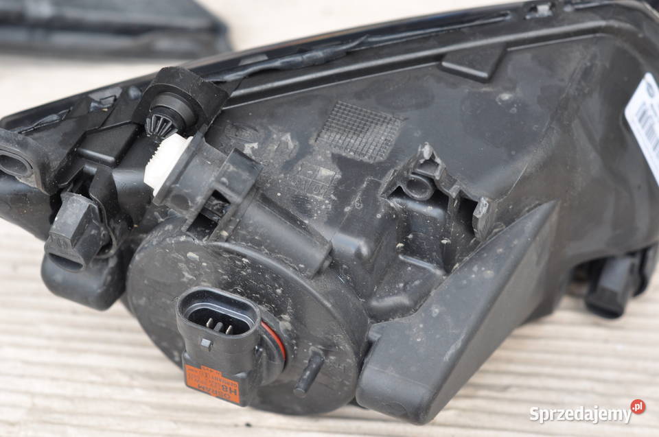 Wyprzedaż garażowa Lampy halogen z osłonami Myślenice