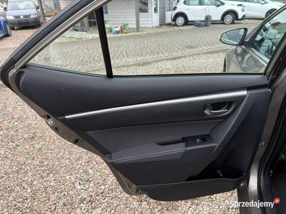 Toyota Corolla Seria E16 2012 czujnik deszczu Corolla Słupsk