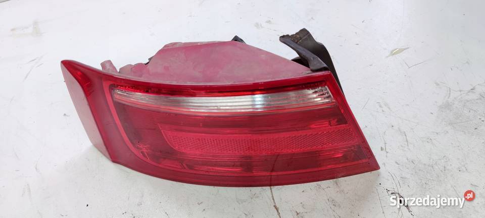 LAMPA LEWY TYŁ Z BŁOTNIKA AUDI A5 8T COUPE Lampy tylne Przystajń