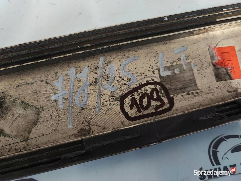 JEEP CHEROKEE III LIFT 06r listwa ozdobna drzwi osobowe Kielce