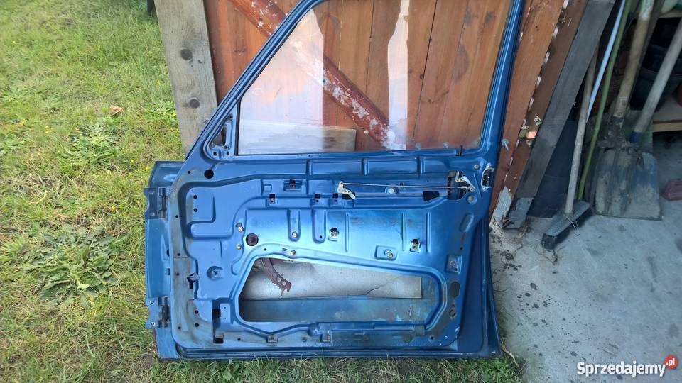 Mercedes w123 drzwi prawe przód