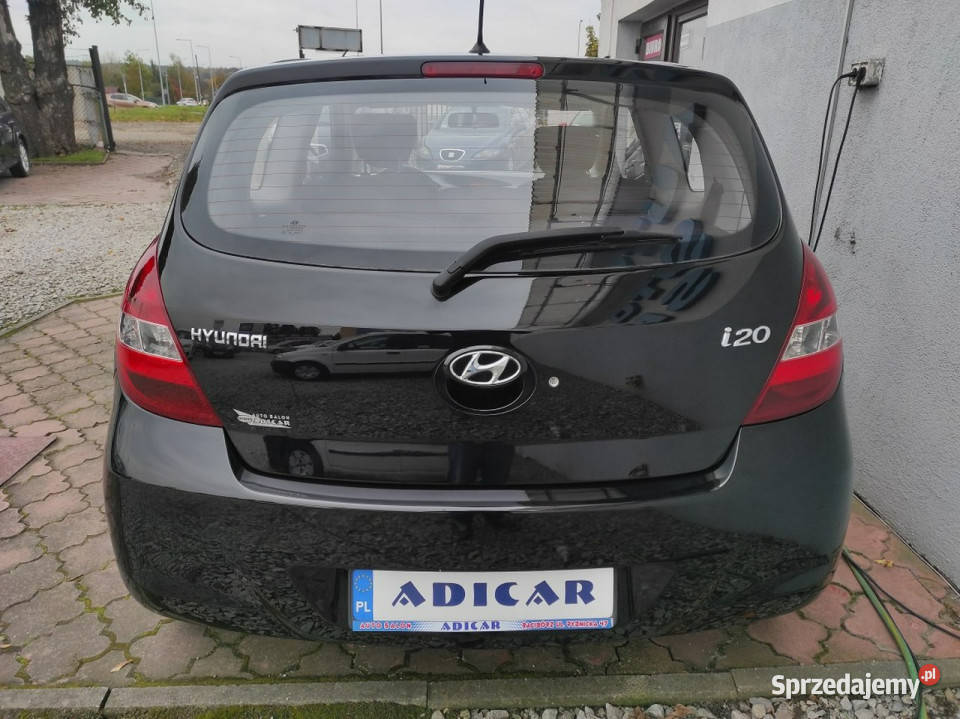 Hyundai i20 klimatyzacja CDAUXMp3 elszyby Isofix komputer pokładowy Racibórz sprzedam
