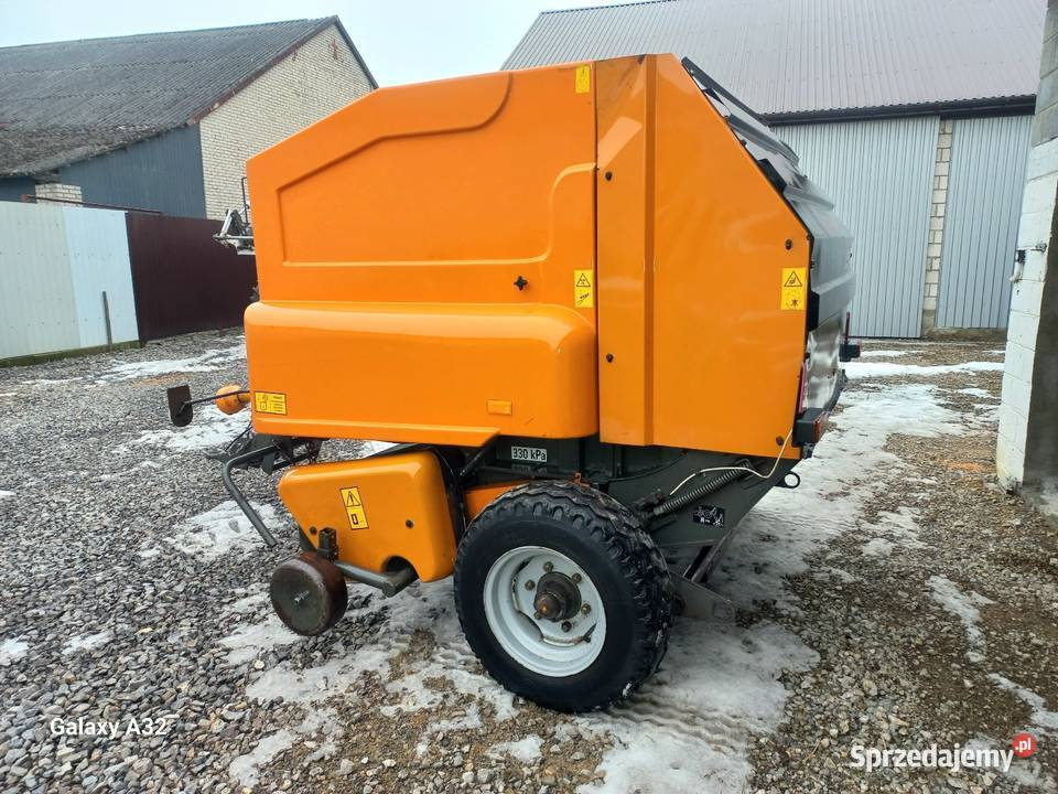 Prasa rolującą PolMot Warfama Z543 Pierwszy Olszownica