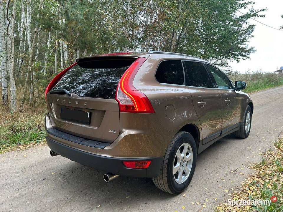 Volvo xc60 32 benzyna Rok produkcji 2012 Warszawa sprzedam