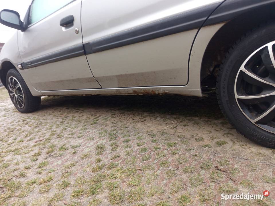 Saxo 2000 silnik 11 łódzkie Radomsko