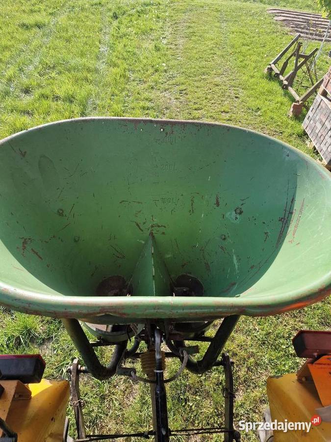 Amazone rozsiewacz dwutarczowy z walkiem Amazone śląskie Starokrzepice