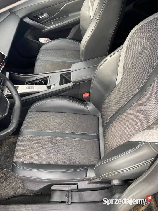 PEUGEOT 308 III 15 BlueHDi 130 Allure Pack EAT 8 Opole