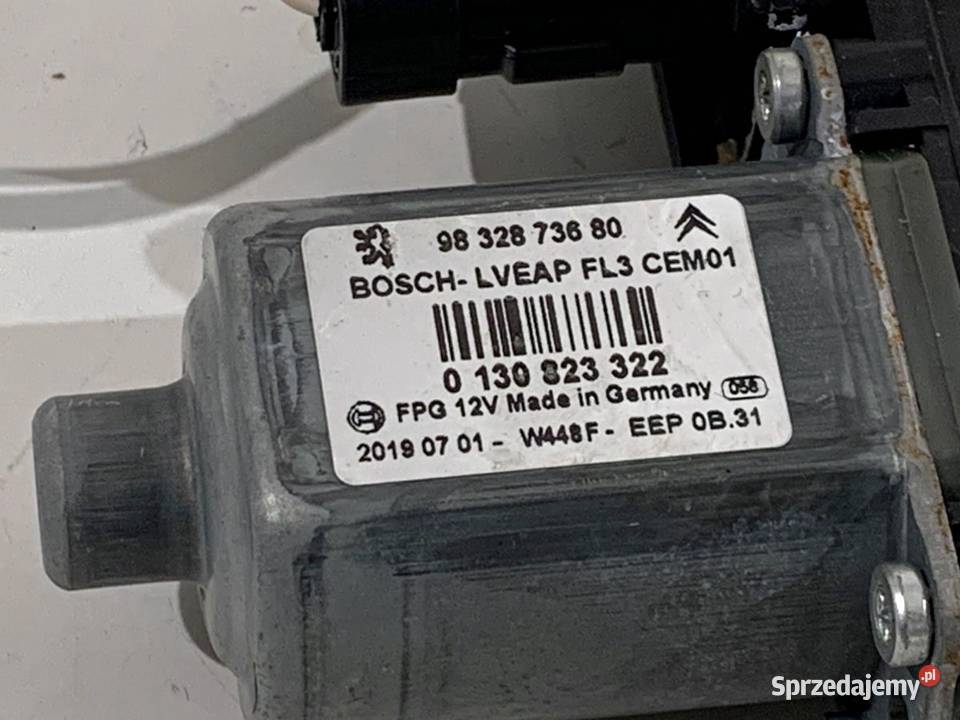 PODNOŚNIK SZYBY PRAWY PRZÓD CITROEN C4 CACTUS