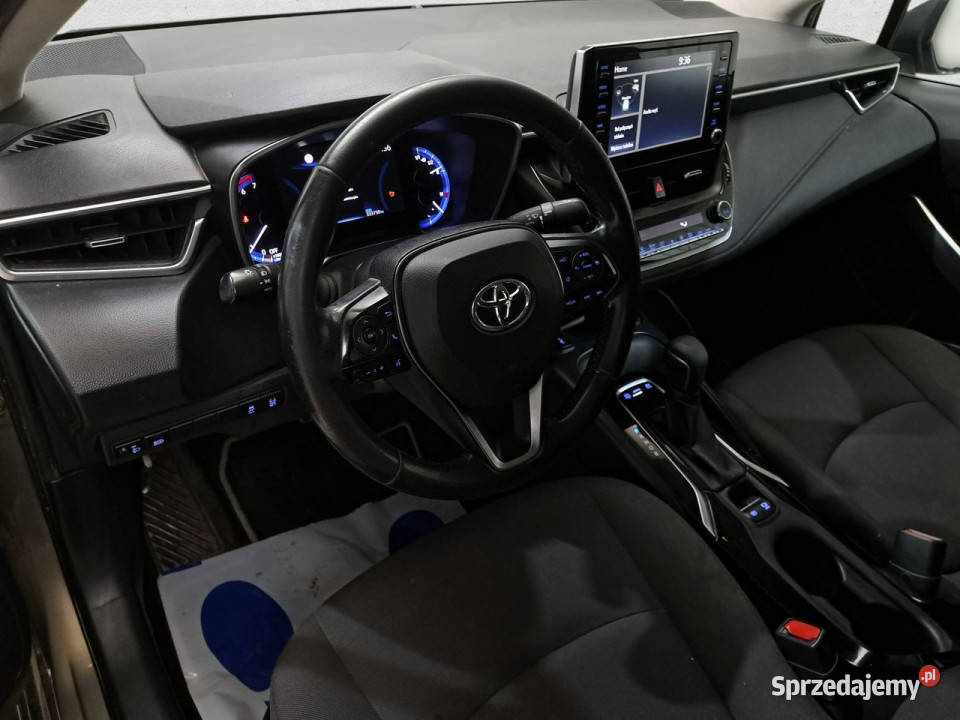 Toyota Corolla Seria E16 2012 szary Komorniki sprzedam